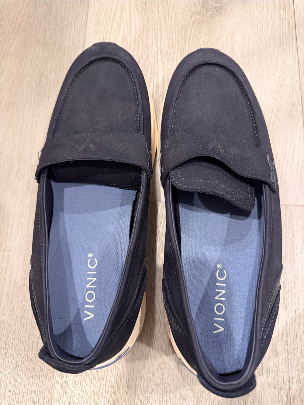 NWOT Vionic Women's Walk Roam Loafers in Sz 8.5